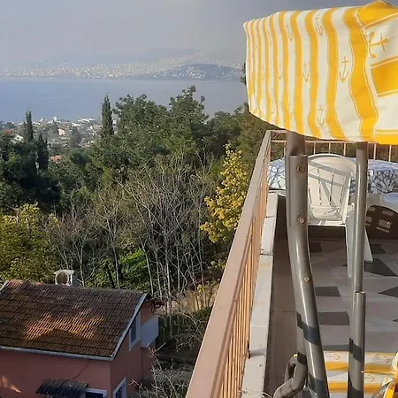 Apartment Escape To Bird's Nest In Buyukada *