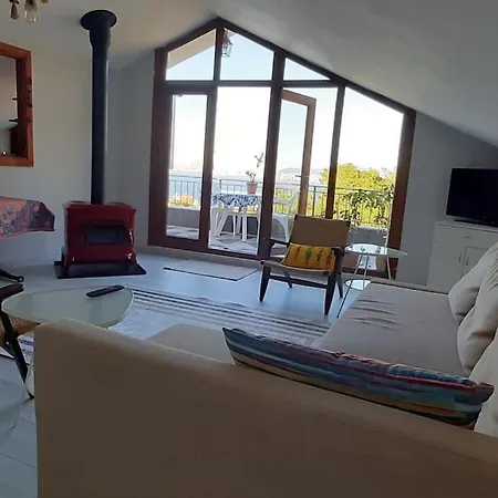 Escape To Bird's Nest In Buyukada Apartamento