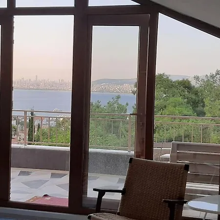 Escape To Bird's Nest In Buyukada Apartamento *
